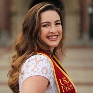 Meet your Posher, Caroline